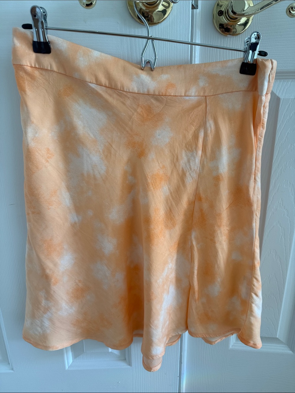 NWOT FREE PEOPLE Peach Tie-Dye Satin Mini Skirt- SIZE 10